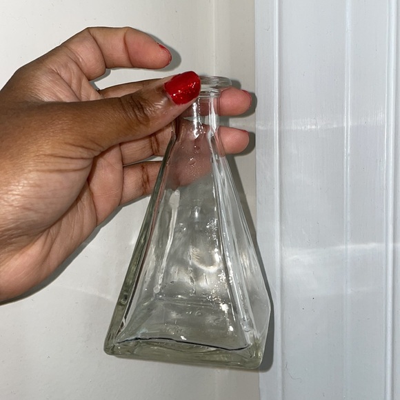 Triangle glass vase 100ml avant-garde boho edgy Y2K - Picture 3 of 4